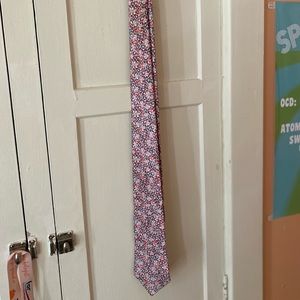 Men’s Louis Vuitton tie
